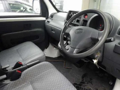 DAIHATSU HIJET VAN