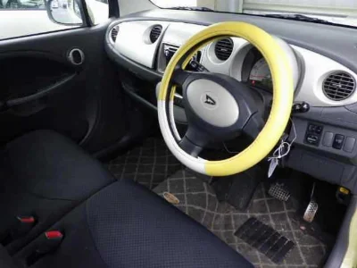 DAIHATSU MOVE LATTE