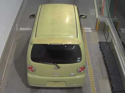 DAIHATSU MOVE LATTE