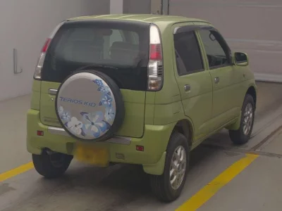 DAIHATSU TERIOS KID