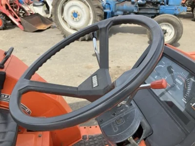KUBOTA KUBOTA