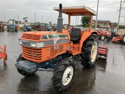 KUBOTA KUBOTA