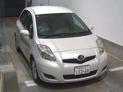 TOYOTA VITZ