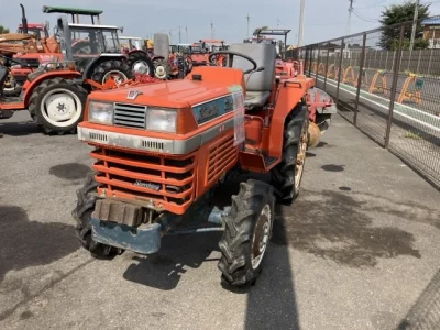 KUBOTA KUBOTA