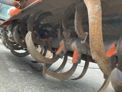 KUBOTA KUBOTA