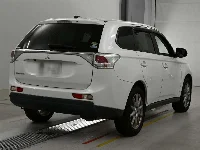 Цена авто Mitsubishi Outlander с аукционов Японии, номер кузова GF7W, пробег 199 000, оценка 2
