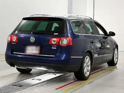 VOLKSWAGEN PASSAT VARIANT