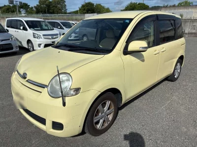 TOYOTA SIENTA