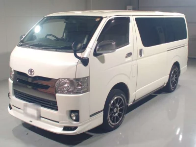 TOYOTA REGIUS VAN