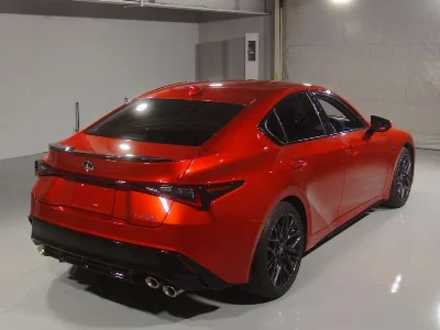 LEXUS IS