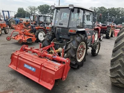 KUBOTA KUBOTA