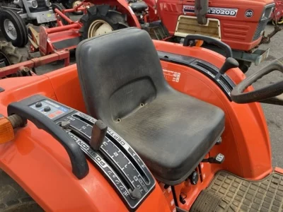 KUBOTA KUBOTA