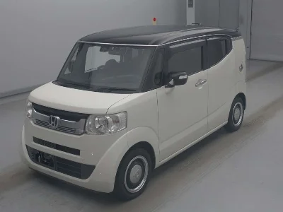 HONDA N BOX SLASH