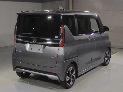 NISSAN ROOX