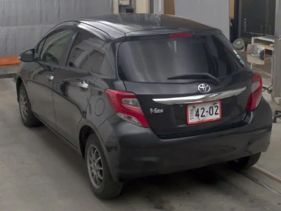 TOYOTA VITZ