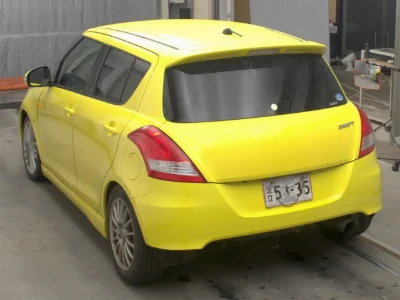 SUZUKI SWIFT