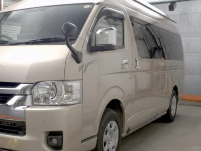 TOYOTA HIACE