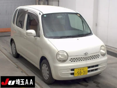 DAIHATSU MOVE LATTE