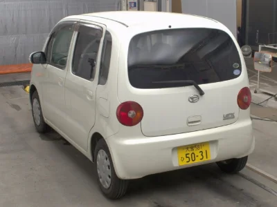 DAIHATSU MOVE LATTE