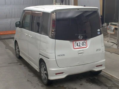 NISSAN ROOX