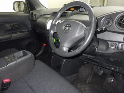 TOYOTA BB