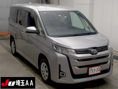 TOYOTA NOAH