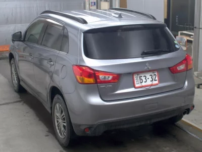 MITSUBISHI RVR