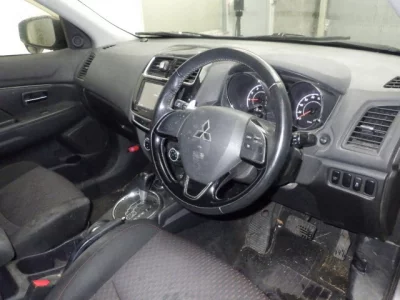 MITSUBISHI RVR