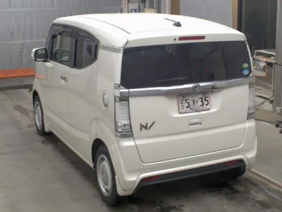 HONDA N BOX SLASH