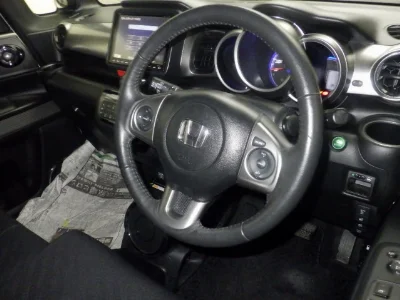 HONDA N BOX SLASH