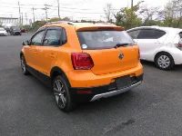 Цена авто Volkswagen Polo с аукционов Японии, номер кузова 6RCBZW, пробег 176 000, оценка 