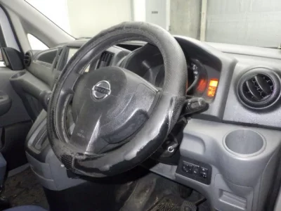 NISSAN NV200
