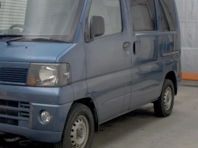 NISSAN CLIPPER VAN