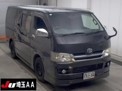 TOYOTA HIACE VAN