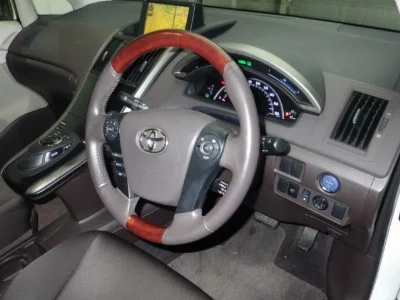 TOYOTA SAI