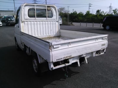 NISSAN CLIPPER TRUCK