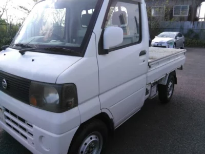 NISSAN CLIPPER TRUCK