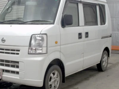 NISSAN CLIPPER VAN