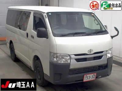 TOYOTA HIACE VAN