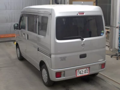 NISSAN CLIPPER VAN