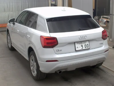 AUDI Q2
