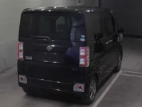 Toyota Pixis Mega