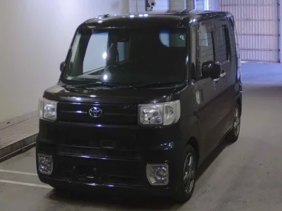 TOYOTA PIXIS MEGA