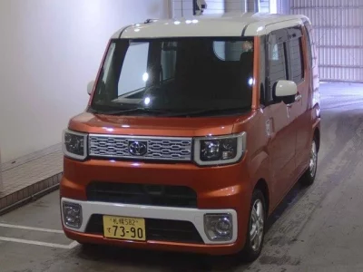 TOYOTA PIXIS MEGA