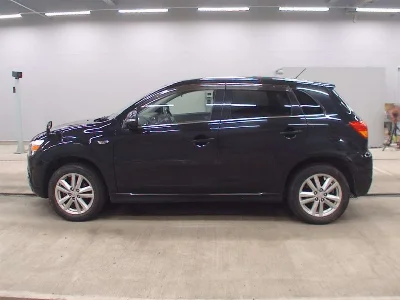 MITSUBISHI RVR