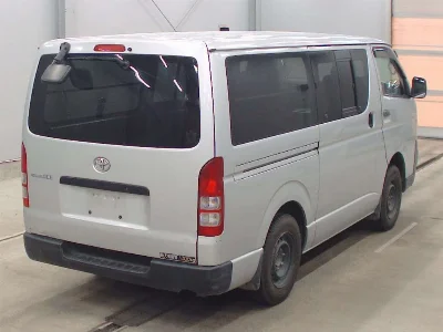 TOYOTA REGIUS VAN