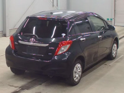 TOYOTA VITZ