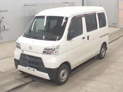 TOYOTA PIXIS VAN