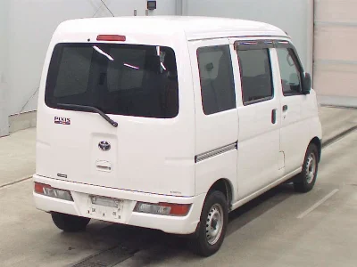 TOYOTA PIXIS VAN