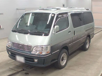 TOYOTA HIACE